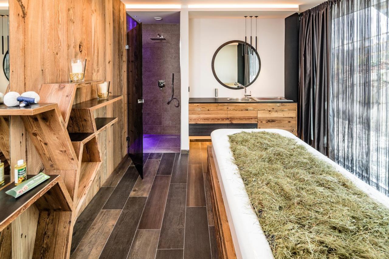 Hotel Sonnenberg Panorama Dolomites Wellbeing Maranza Esterno foto