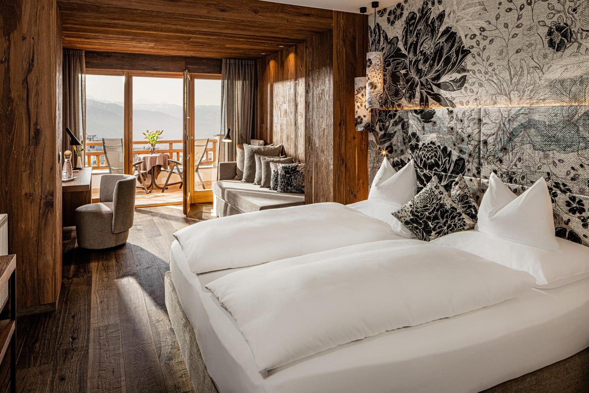 Hotel Sonnenberg Panorama Dolomites Wellbeing Maranza Esterno foto